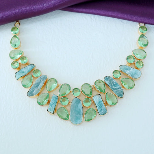 Lael	Neckpiece